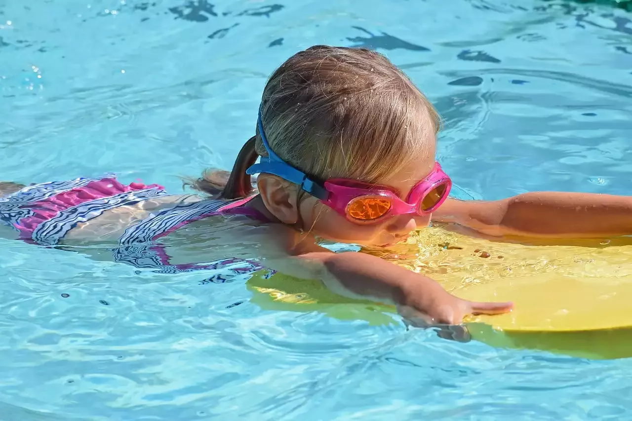 How to Breathe while Swimming Correctly